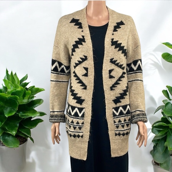 Tahari Soft Cozy Aztec South West Open Front Cardigan Sweater - Picture 8 of 16